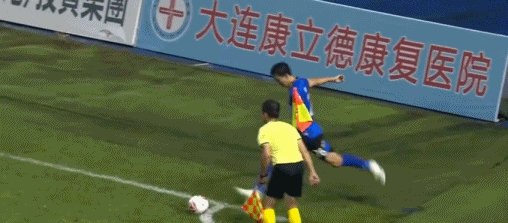 大连鲲城, 被林翔扑出, 多米尼克头 大连鲲城, 被林翔扑出, 多米尼克头