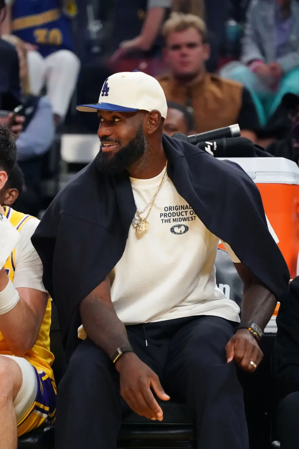 热情拥抱并, div 热情拥抱并, div